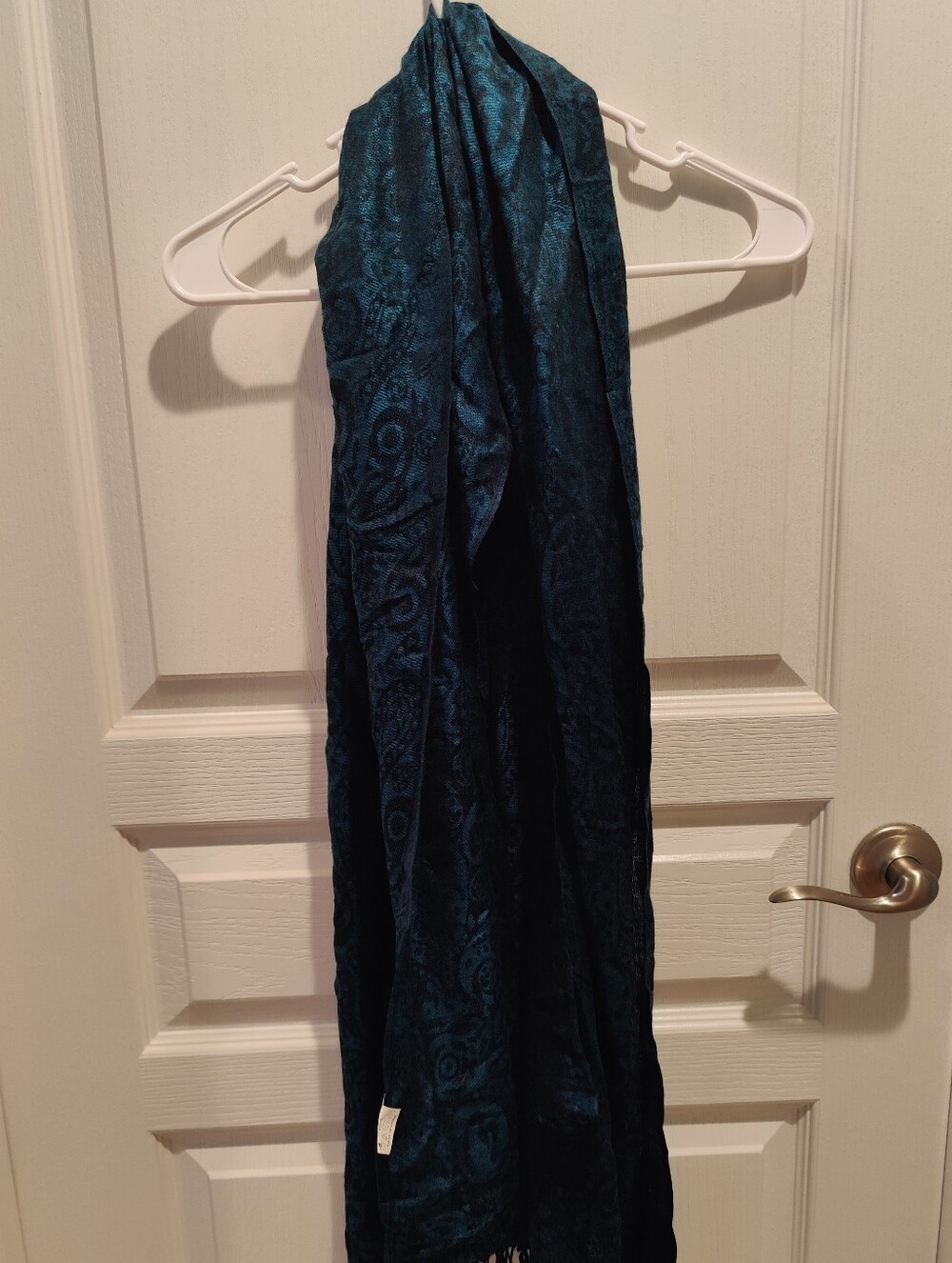 Deep Blue Paisley Tapestry Acrylic Scarf - Picture 1 of 2